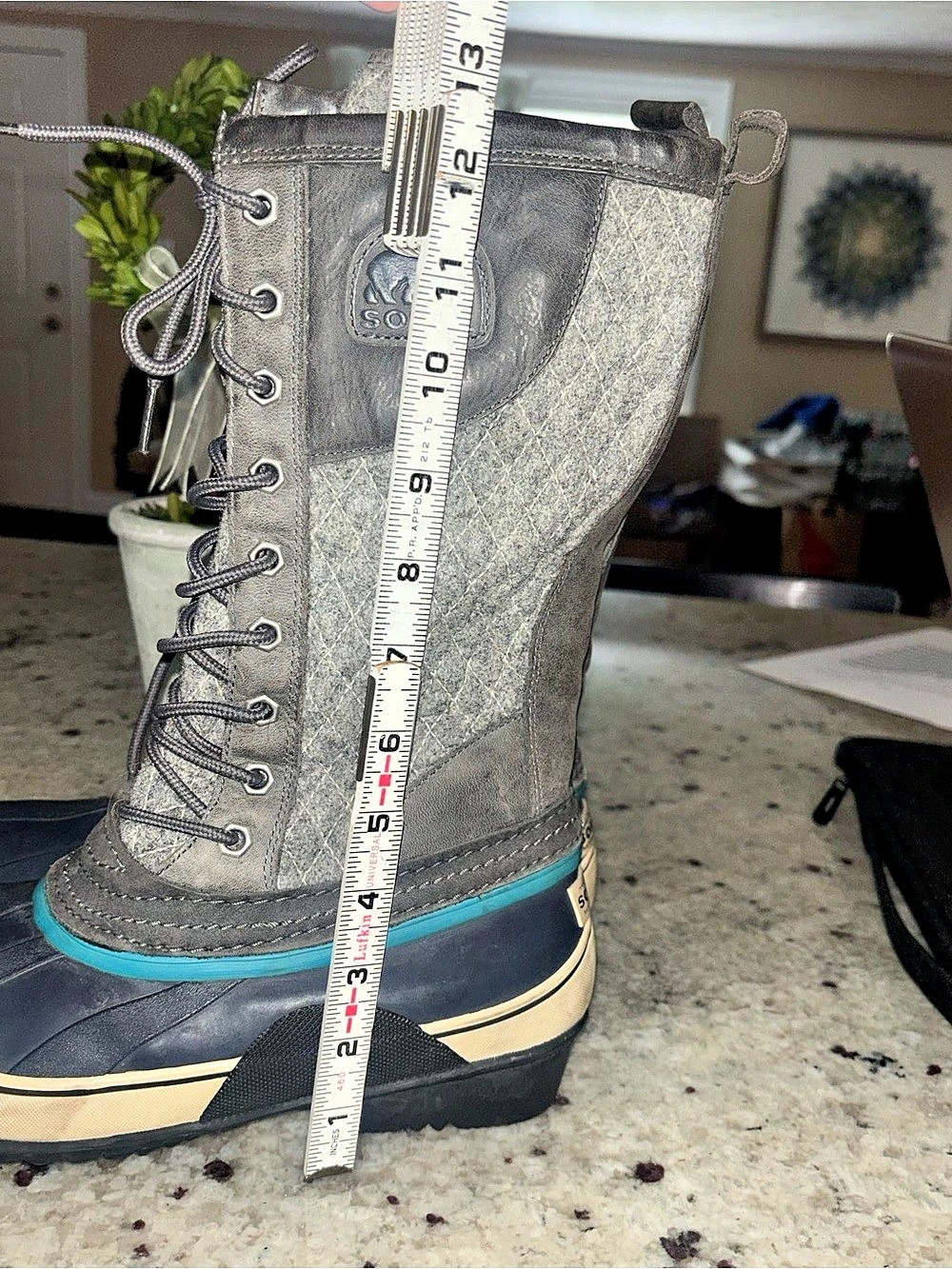 SOREL Waterproof Winter Snow Boots Gray Wool Quilted Lace Up Size 8 - Picture 3 of 12